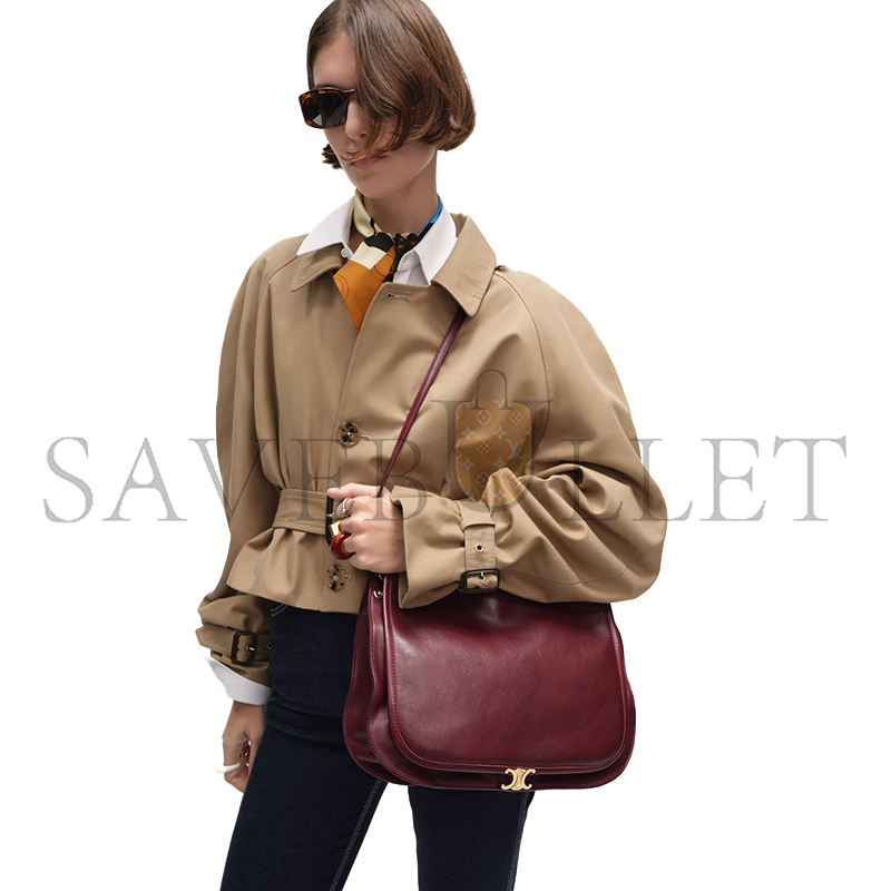ce1i*e soft triomphe besace in S*pple shiny lambskin 123632t88.28po (34*25*13cm)